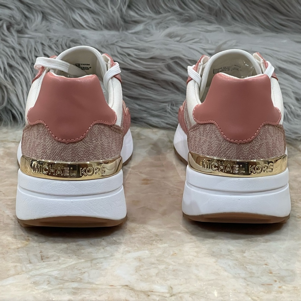 Michael Kors Logo Lace-Up Sneakers - Picture 4 of 17